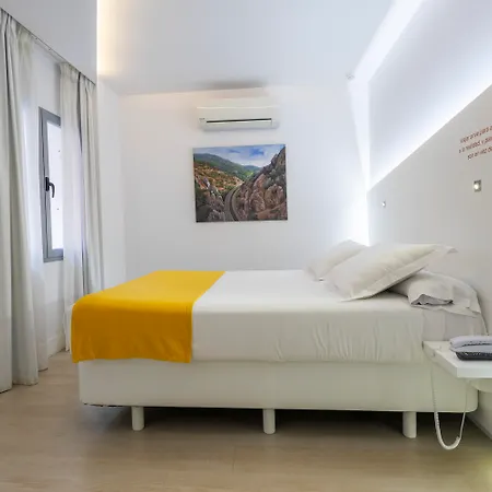 Atarazanas Boutique Hotell 3*