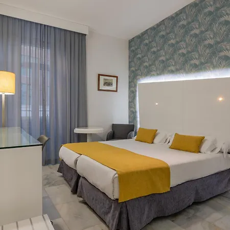 Atarazanas Boutique Hotell 3*