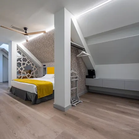 Atarazanas Boutique Hotell