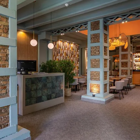 Atarazanas Boutique Otel