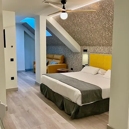 Atarazanas Boutique מלון